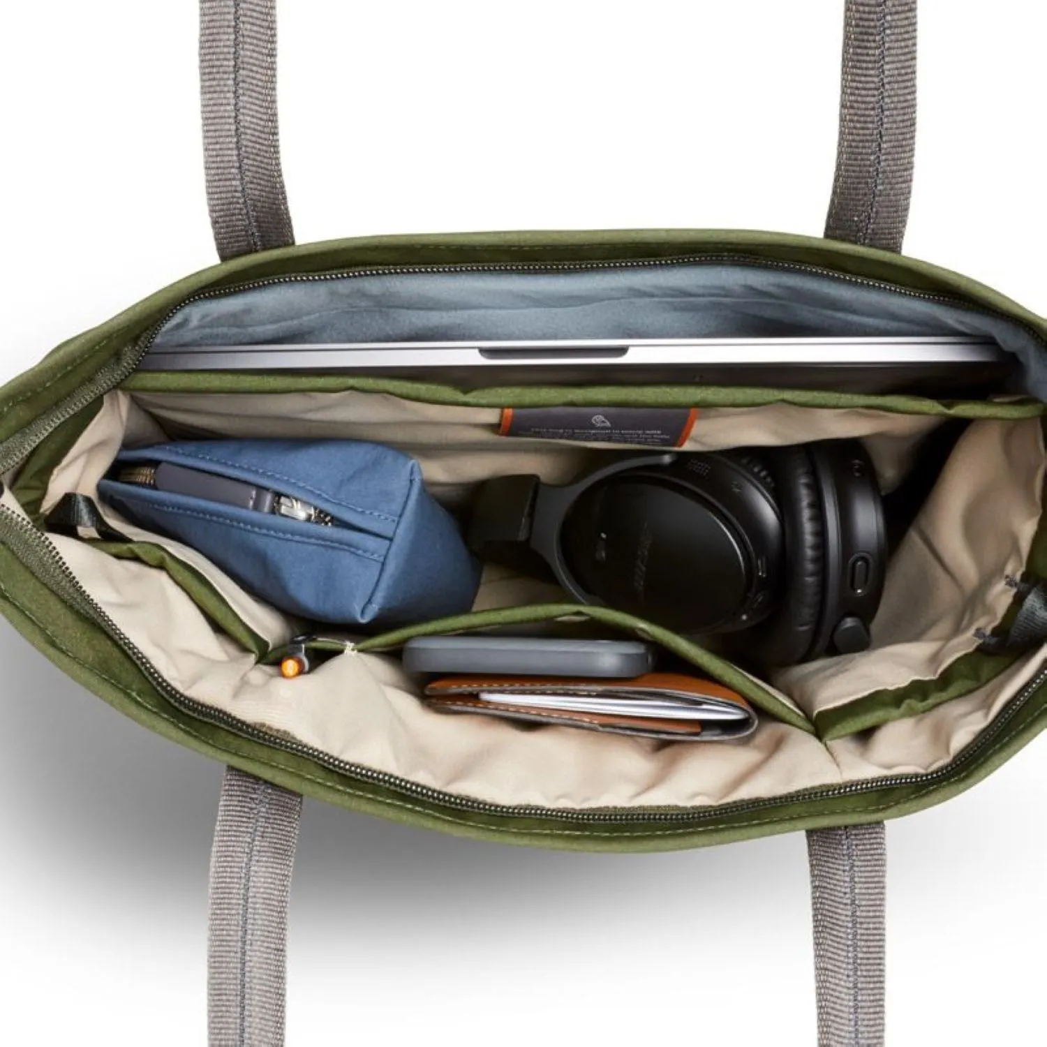 Compact Bellroy Tokyo Tote - Stylish and Functional Everyday Bag