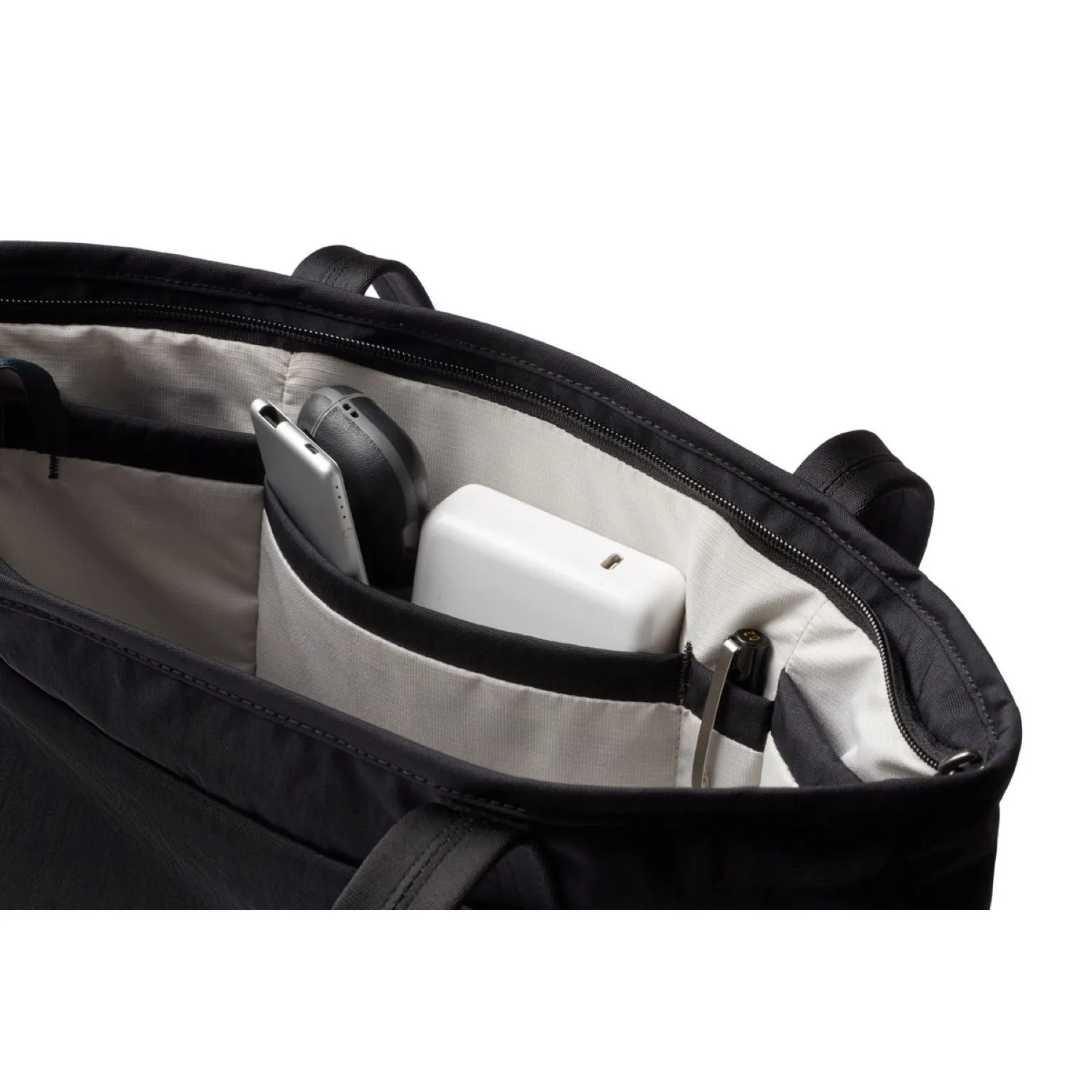 Compact Bellroy Tokyo Tote - Stylish and Functional Everyday Bag
