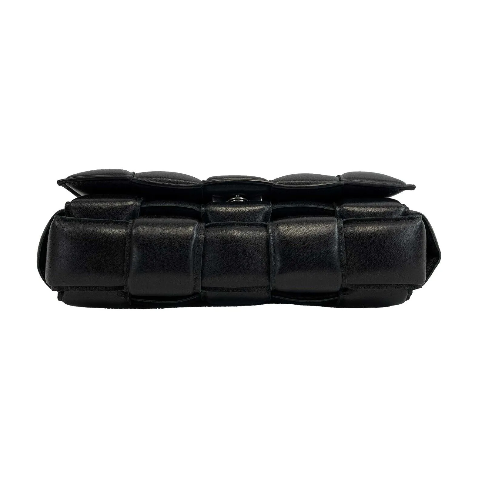 Bottega Veneta Black Chain Cassette Padded Crossbody and Shoulder Bag - Elegant Luxury Accessory