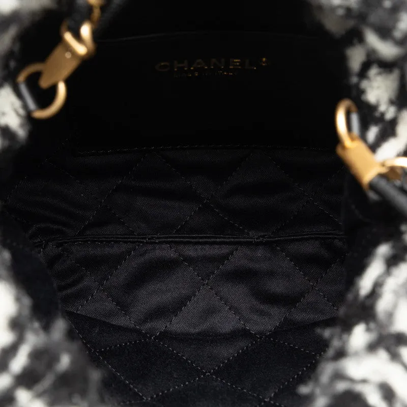 Camellia Chanel 22 Hobo Bag - '10s