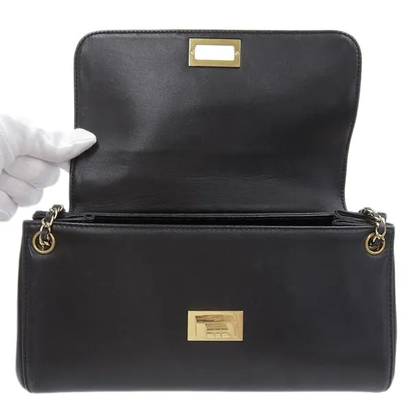 CHANEL Around 2001 Made Chocolate Bar 2.55 Chain Bag Black