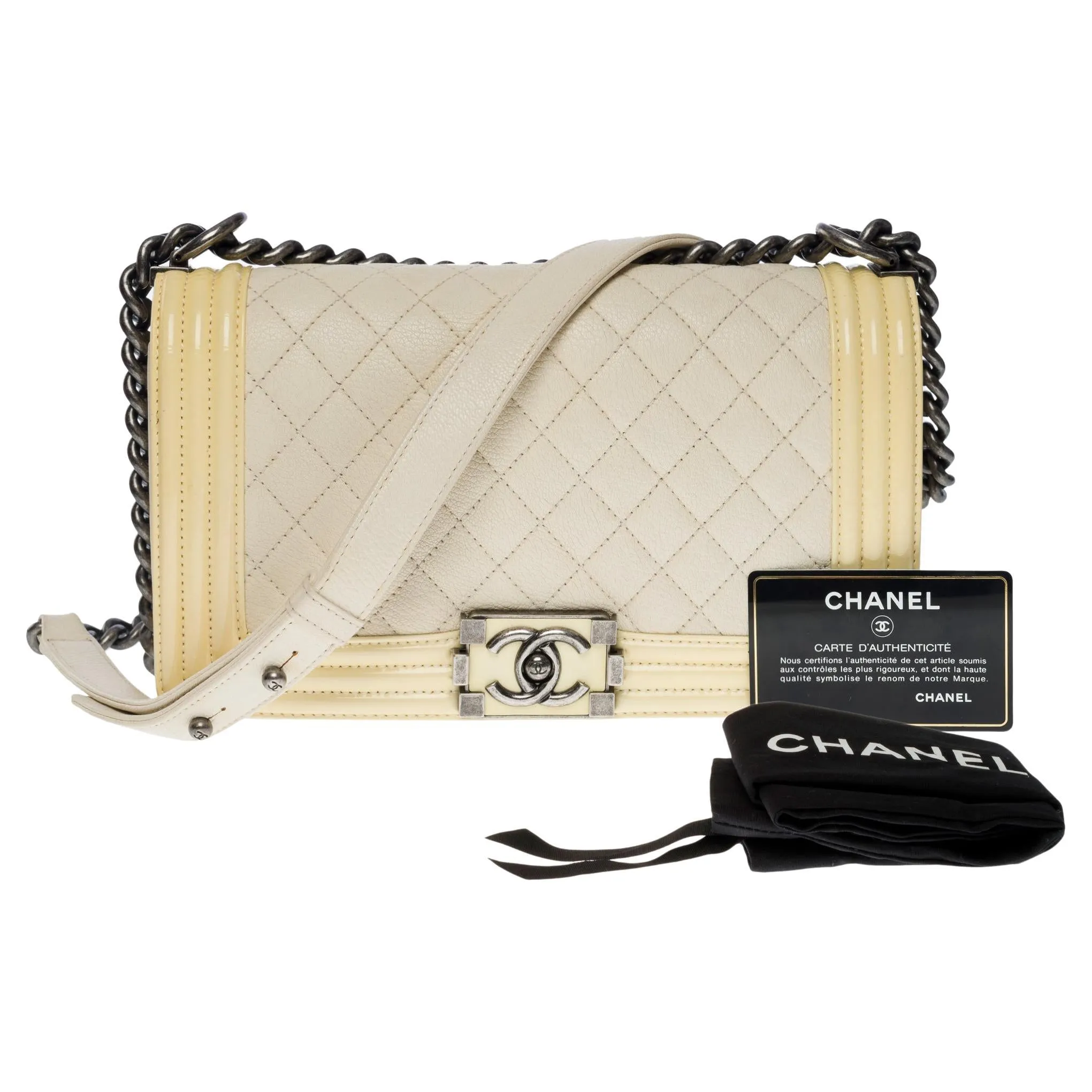 CHANEL Boy medium shoulder bag in beige caviar & Yellow patent leather, SHW