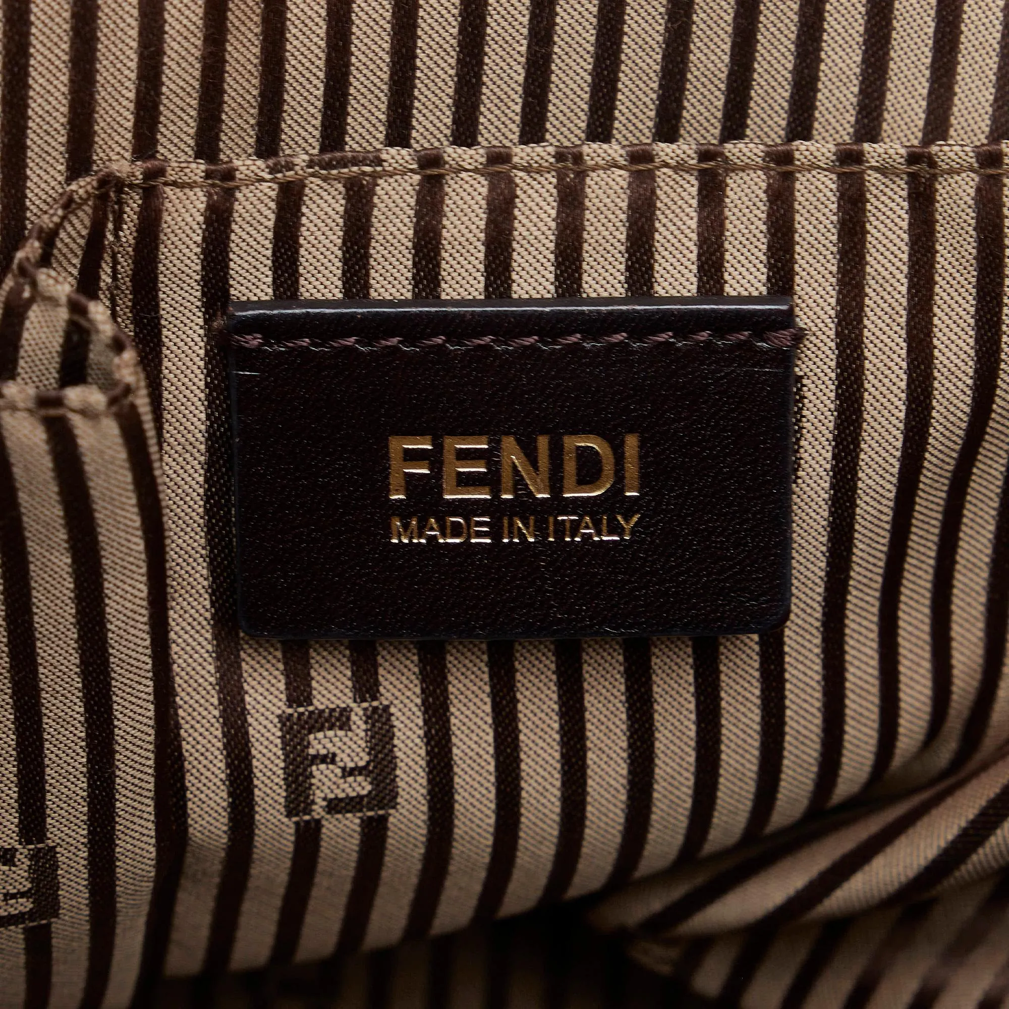 Fendi Colorblock Chameleon Handbag (SHG-pJgRwz)