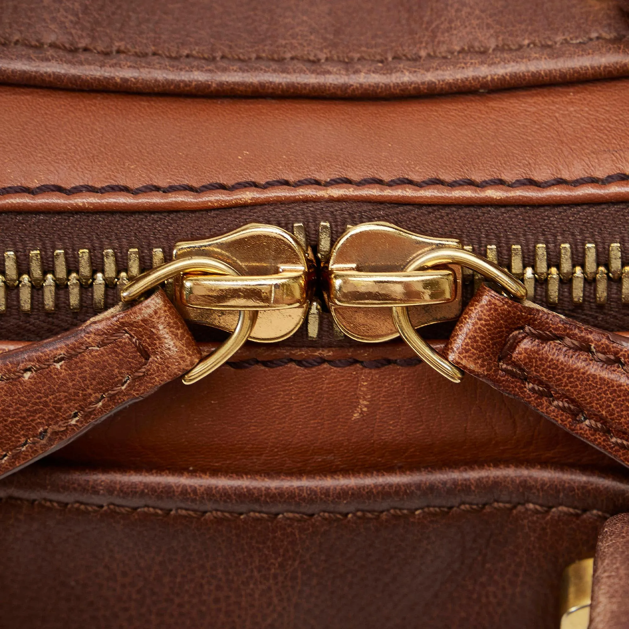 Fendi Colorblock Chameleon Handbag (SHG-pJgRwz)