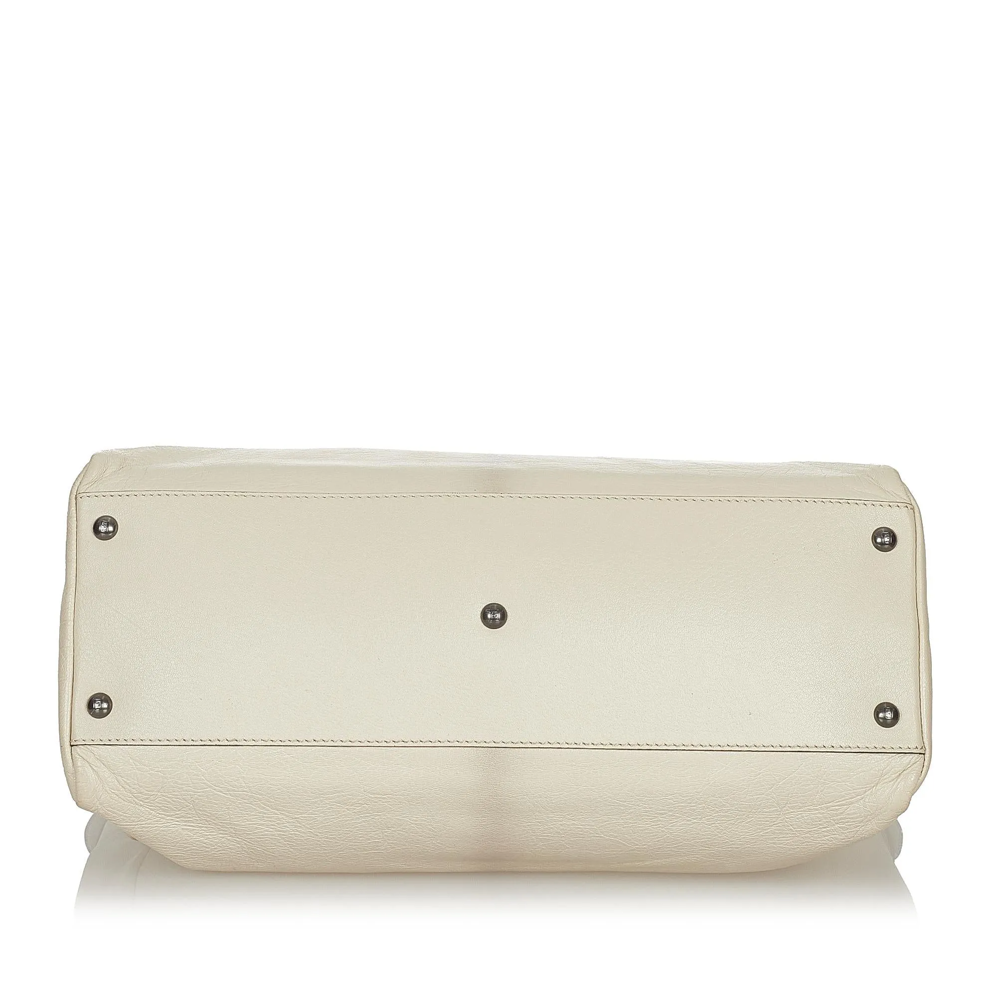 Fendi Large Peekaboo Leather Satchel (SHG-usPpvT)