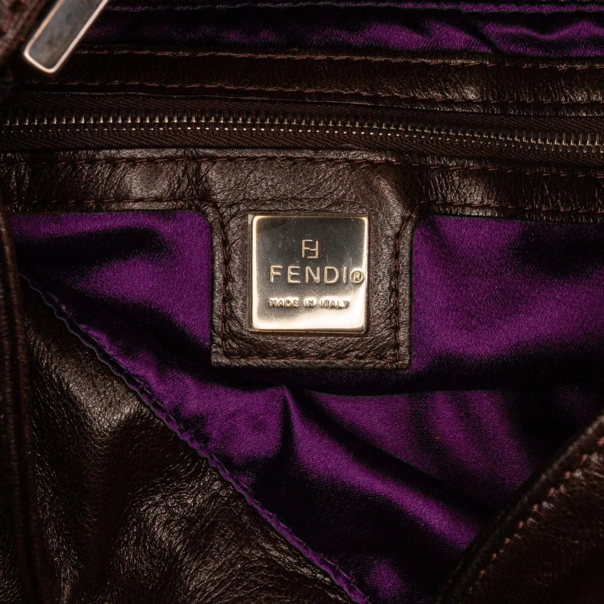 Fendi Leather Mamma Forever (SHG-TTZfIm)