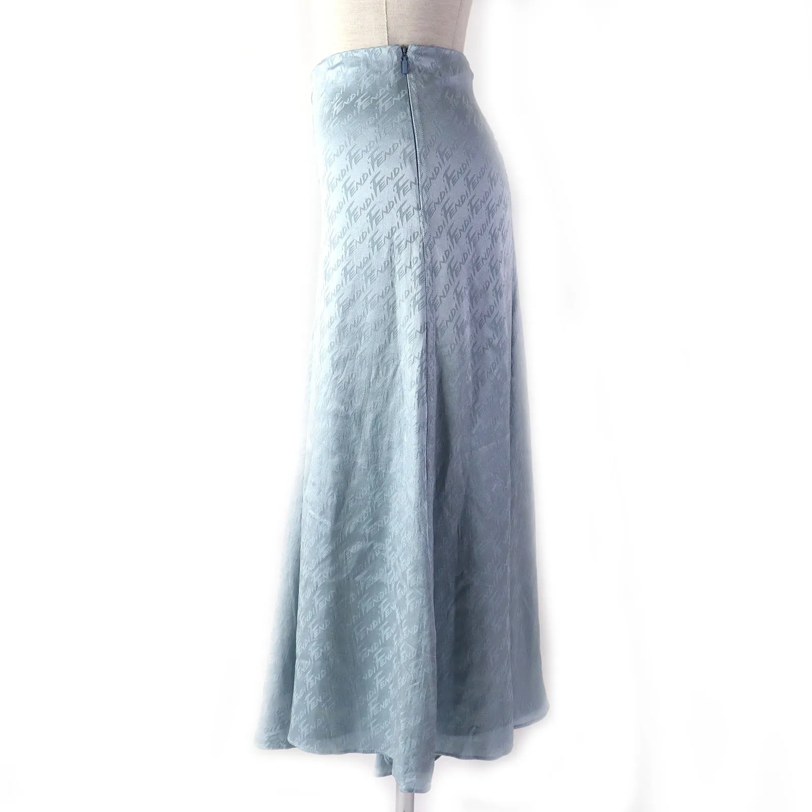 FENDI Long skirt FQ7226 silk Light blue 36