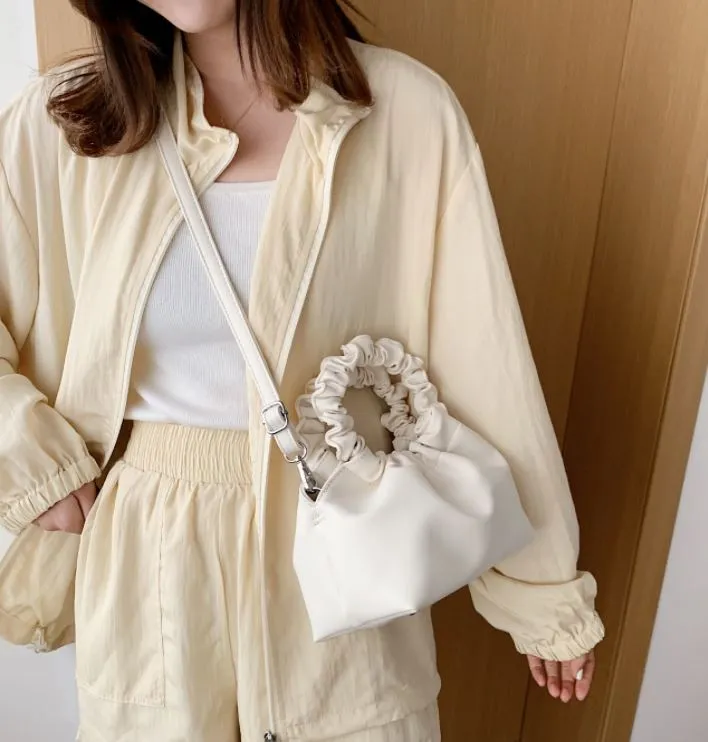 PB140 White Scrunched Handle Purse